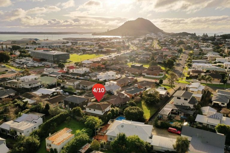 Photo of property in 10 Terrace Avenue, Mount Maunganui, 3116
