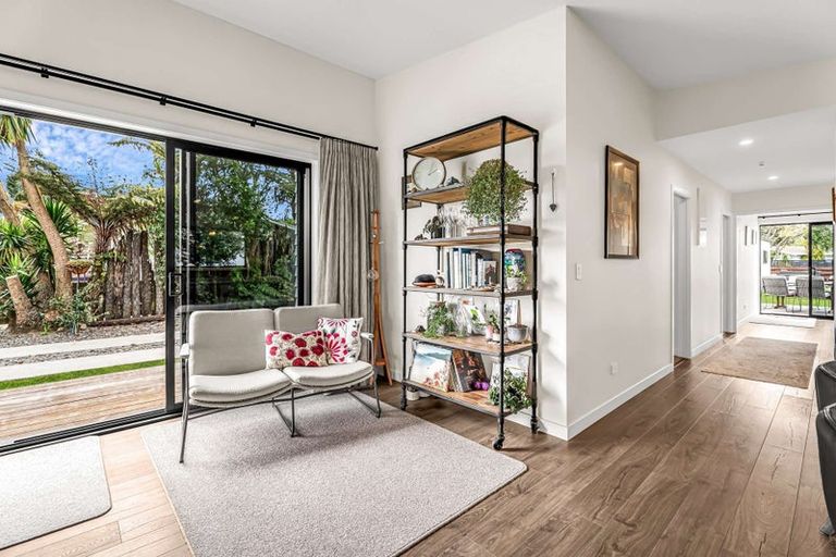 Photo of property in 17 Arthur Street, Whitianga, 3510