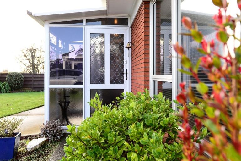 Photo of property in 118 Sandwich Road, St Andrews, Hamilton, 3200