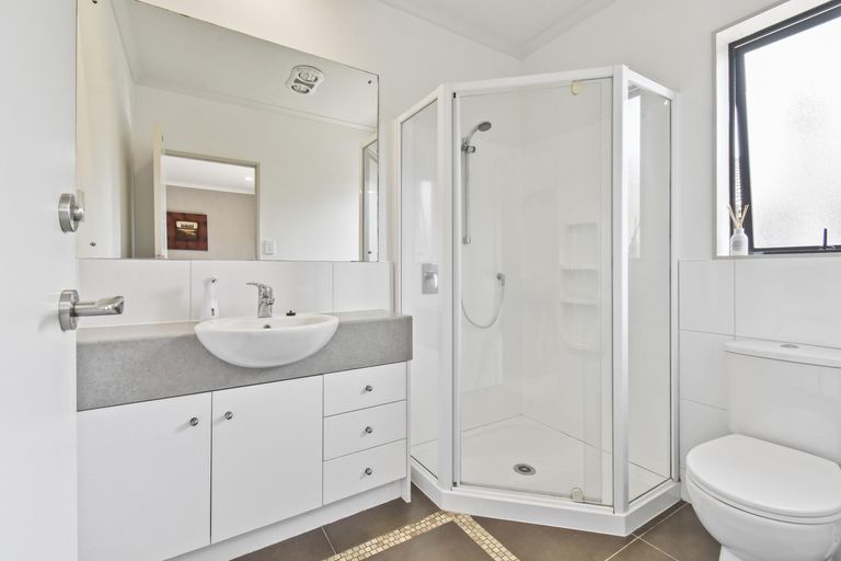 Photo of property in 25 Girvan Terrace, Wattle Downs, Auckland, 2103