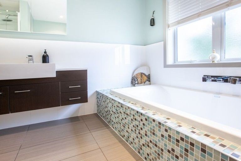 Photo of property in 196 East Street, Greytown, 5712