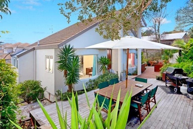 Photo of property in 9a Norman Road, Hauraki, Auckland, 0622