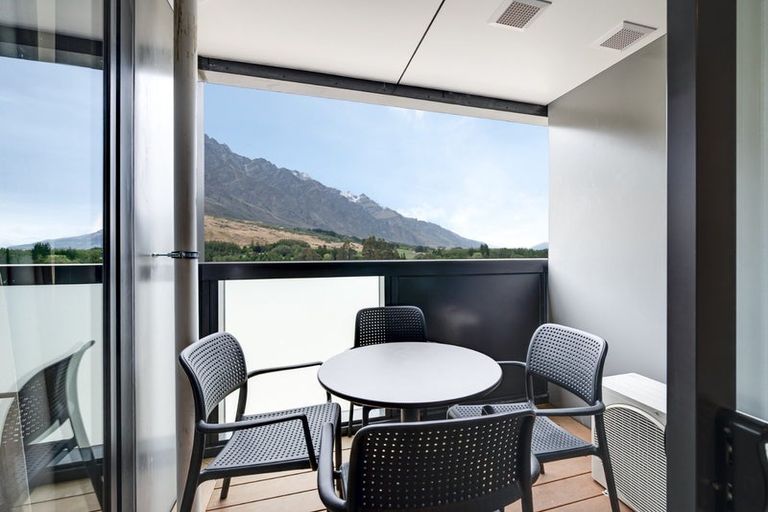 Photo of property in Kawarau Residences, 312/16a Mountain Ash Drive, Frankton, Queenstown, 9300