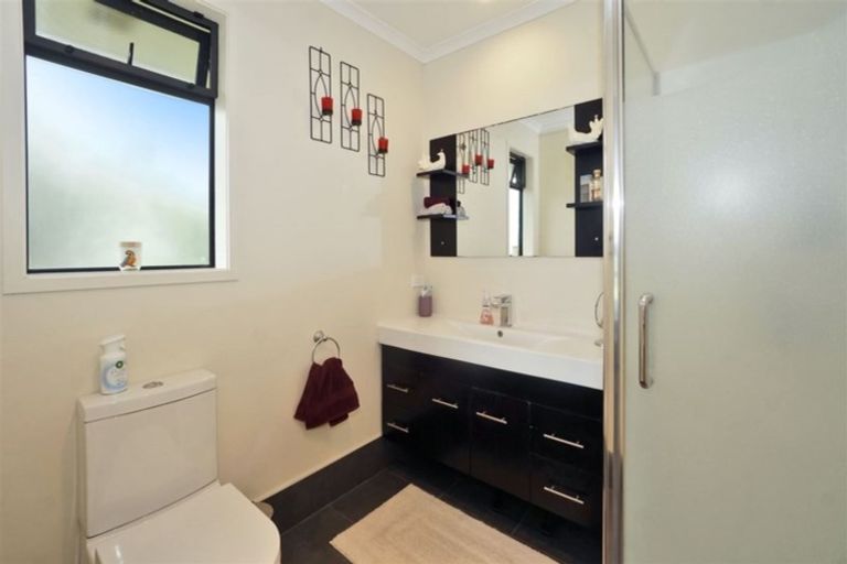 Photo of property in 43 Norm Freeman Drive, Te Puke, 3119