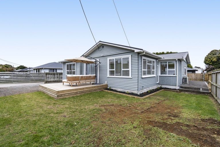 Photo of property in 44 Egmont Road, Waiwhakaiho, New Plymouth, 4312