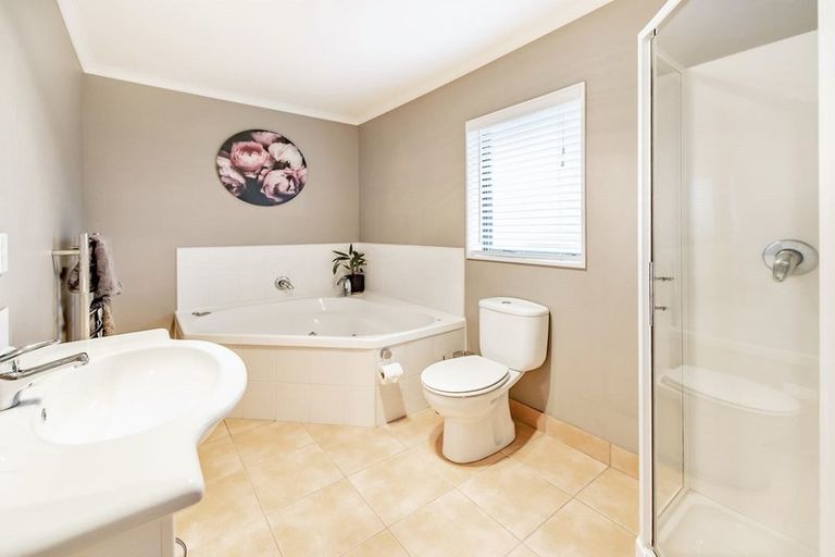 Photo of property in 47 Overbury Crescent, Rolleston, 7614