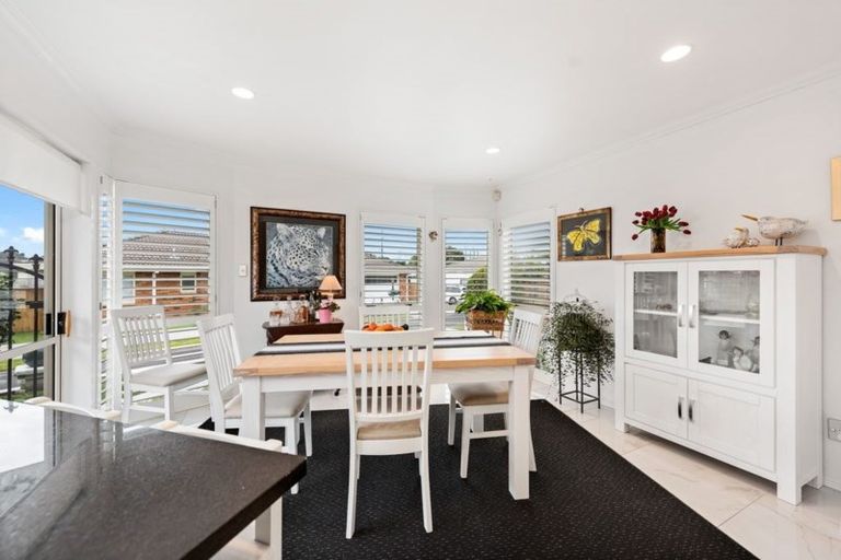 Photo of property in 4 Palm Court, Mount Maunganui, 3116