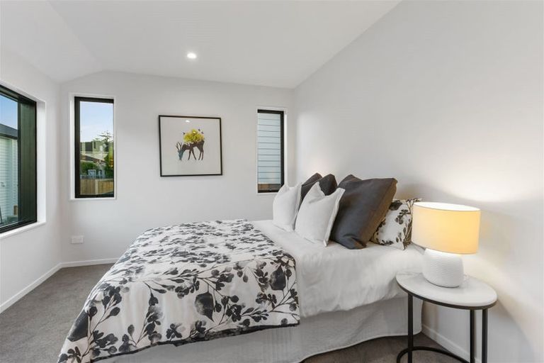 Photo of property in 35b Corunna Road, Milford, Auckland, 0620