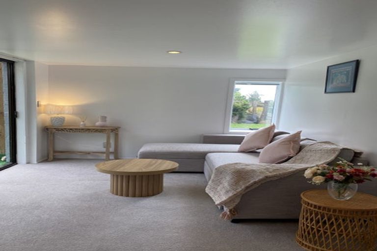 Photo of property in 244 Point View Drive, East Tamaki Heights, Auckland, 2016