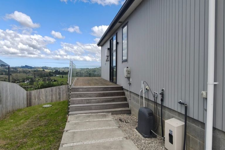 Photo of property in 11 Silverhill Lane, Silverdale, 0932