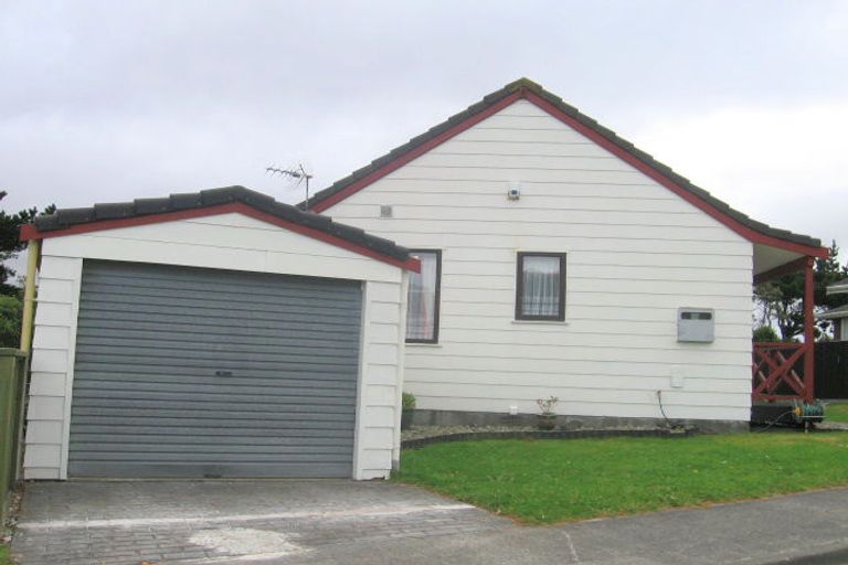 Photo of property in 32b Buccaneer Place, Grenada Village, Wellington, 6037