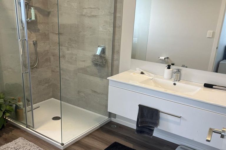 Photo of property in 16 Omaka Place, Aotea, Porirua, 5024