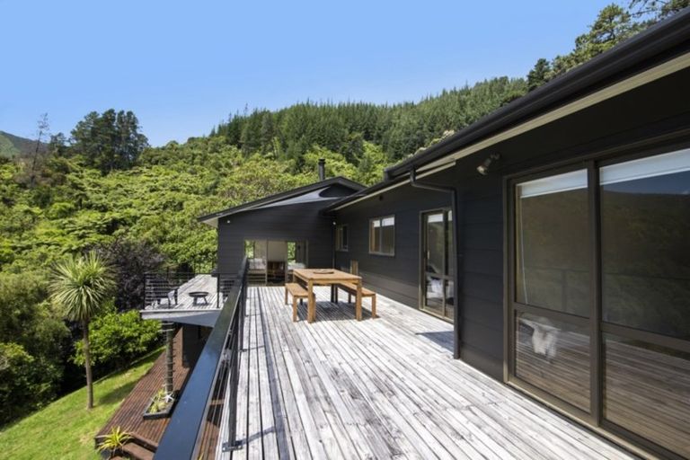 Photo of property in 609 Port Underwood Road, Whatamango Bay, Picton, 7281