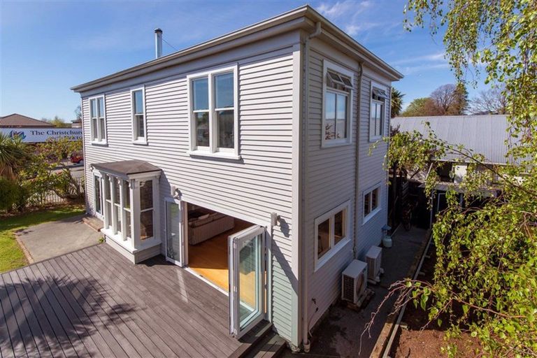 Photo of property in 913 Colombo Street, Christchurch Central, Christchurch, 8013