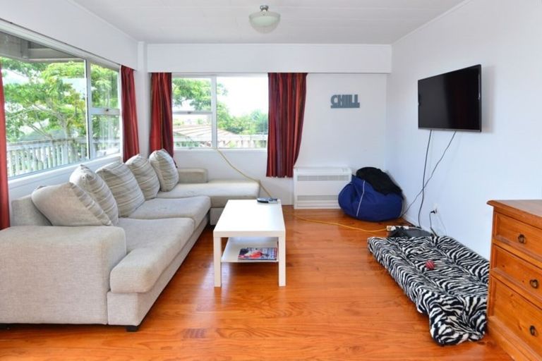 Photo of property in 12 Kauri Road, Stanmore Bay, Whangaparaoa, 0932