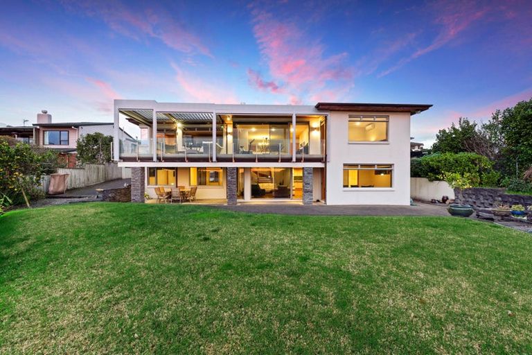Photo of property in 2/22 Falstaff Place, Half Moon Bay, Auckland, 2012