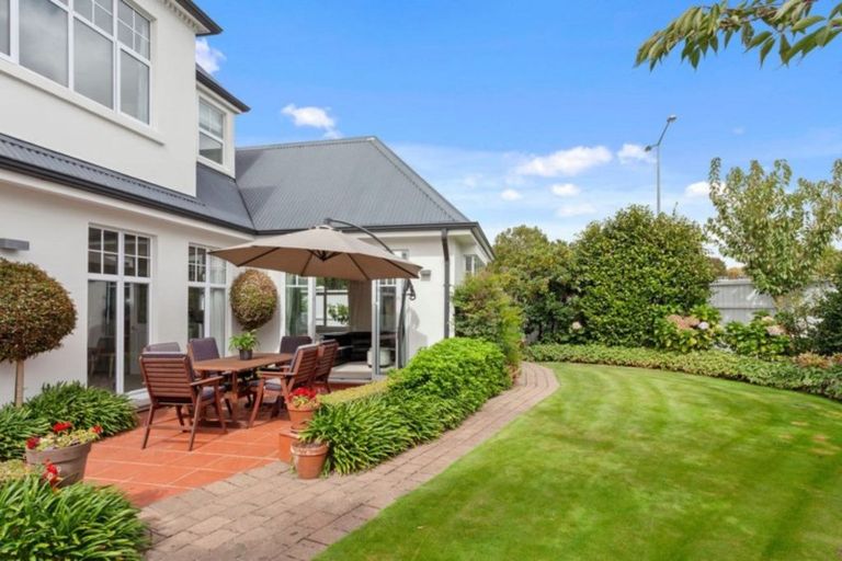 Photo of property in 6 Holmwood Road, Merivale, Christchurch, 8014