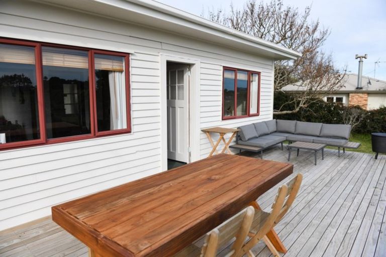 Photo of property in 2 Second Avenue, Glenbrook, Waiuku, 2681