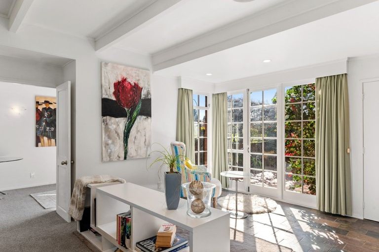 Photo of property in 2 Gwendoline Street, Glenholme, Rotorua, 3010