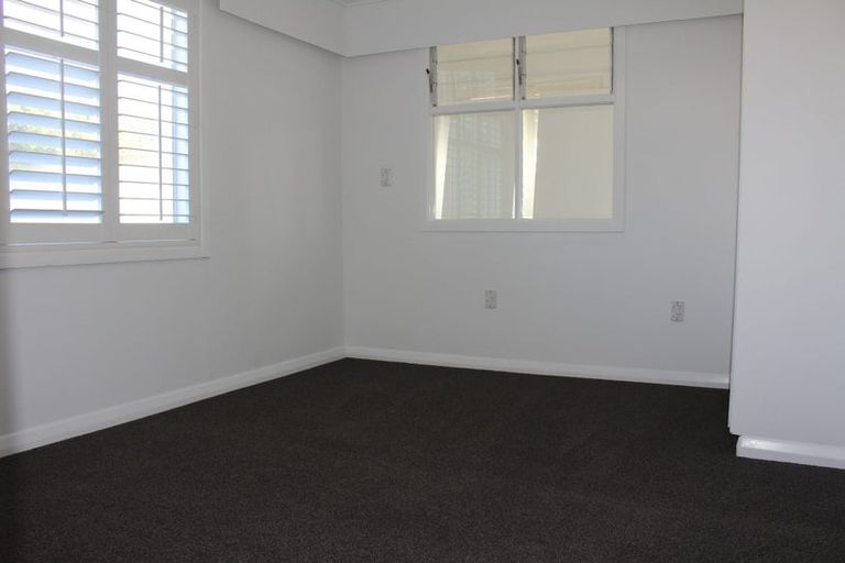 Photo of property in 10 Haumia Street, Johnsonville, Wellington, 6037