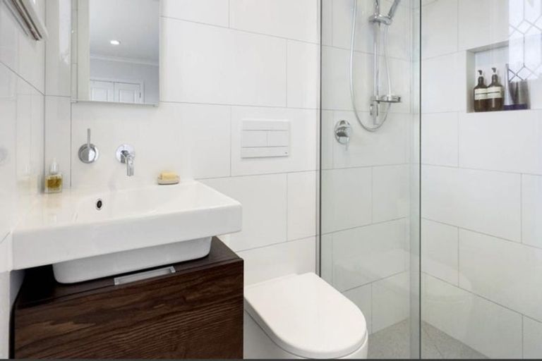 Photo of property in 57 The Terrace, Herald Island, Auckland, 0618