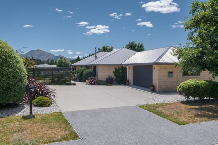Photo of property in 88 Mount Iron Drive, Wanaka, 9305