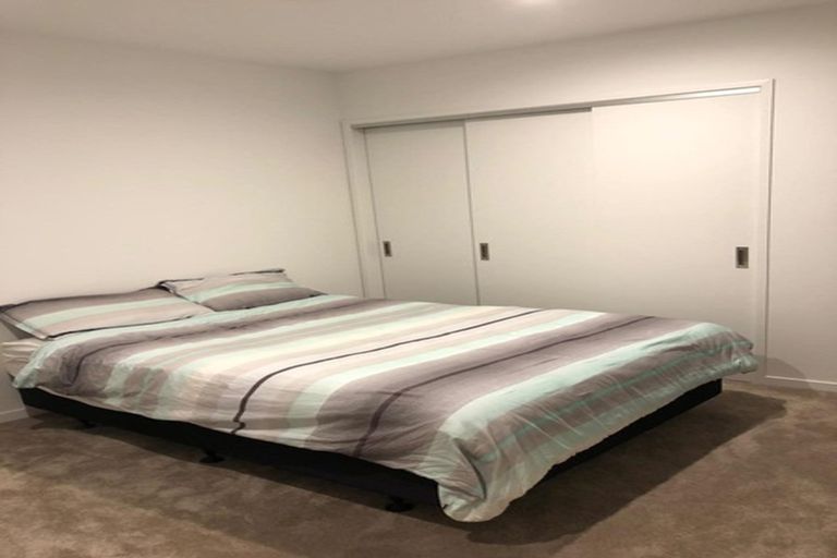 Photo of property in 28 Catalina Bay Drive, Hobsonville, Auckland, 0616