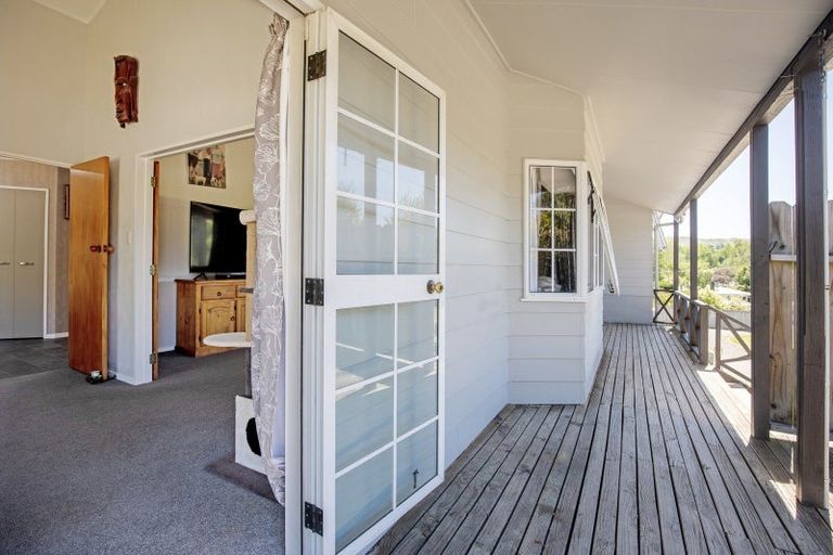 Photo of property in 10 Watts Road, Waipawa, 4210