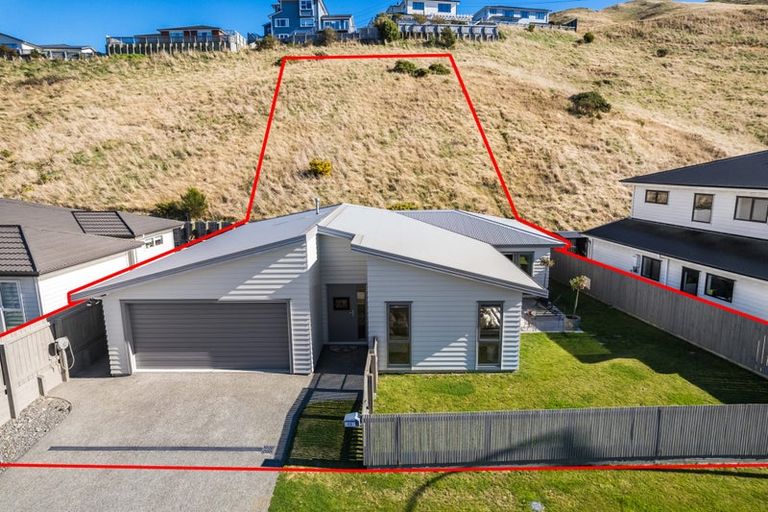 Photo of property in 13 Atherton Terrace, Churton Park, Wellington, 6037