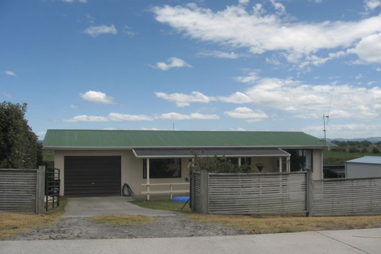 Photo of property in 178 Pukehina Parade, Pukehina, Te Puke, 3189
