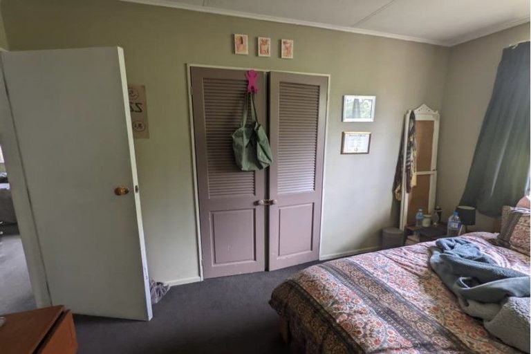 Photo of property in 77 Lord Street, Stokes Valley, Lower Hutt, 5019