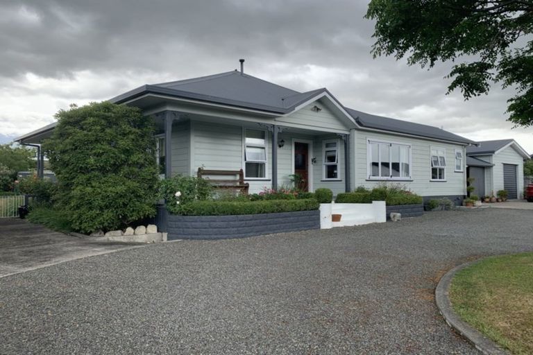 Photo of property in 1/52 Mount Herbert Road, Waipukurau, 4200