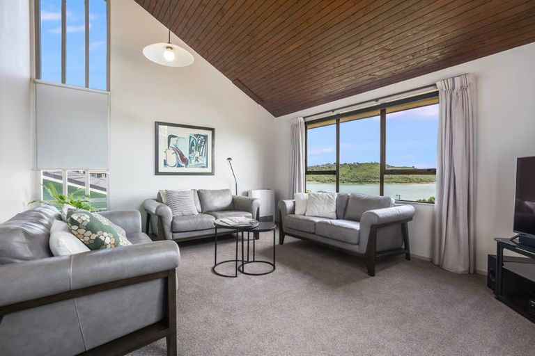 Photo of property in 86 Tweed Road, Papakowhai, Porirua, 5024