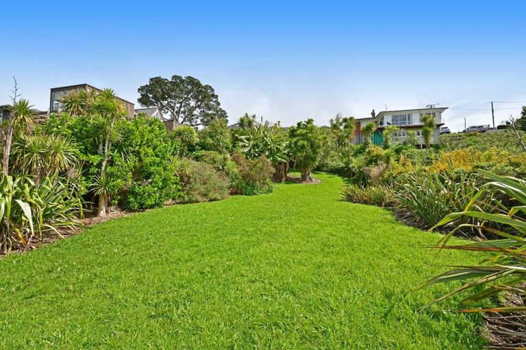 Photo of property in 13 Birkley Road, Bayswater, Auckland, 0622
