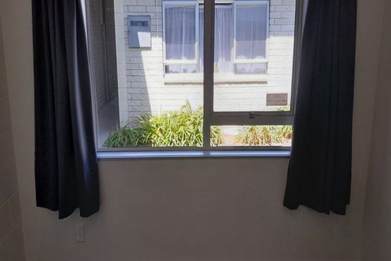 Photo of property in 12 Wynyard Road, Mount Eden, Auckland, 1024