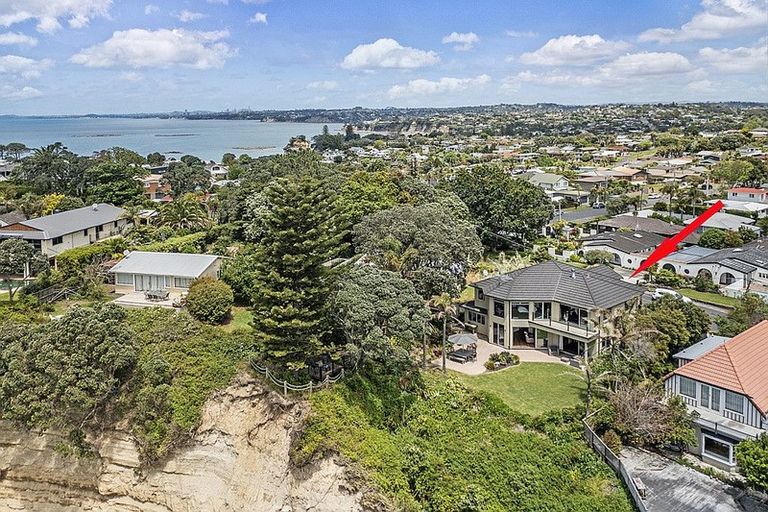 Photo of property in 24 Cliff Road, Torbay, Auckland, 0630