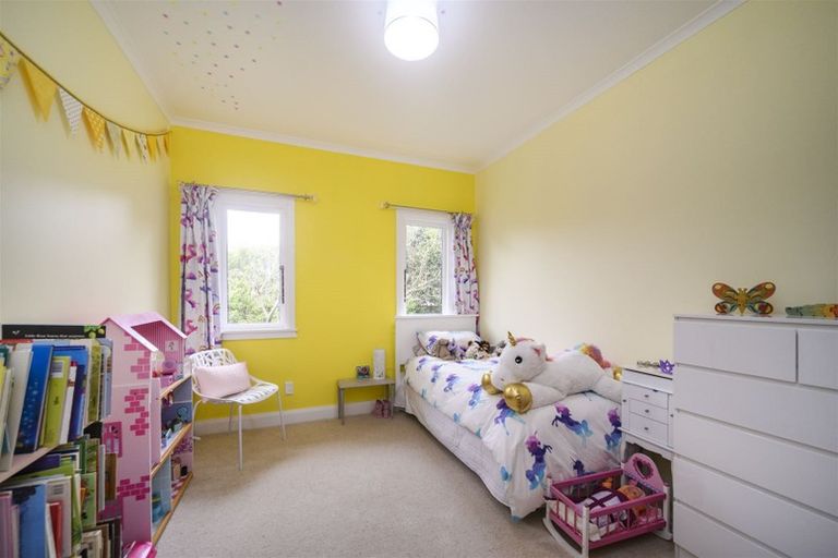 Photo of property in 12 Poole Street, Feilding, 4702