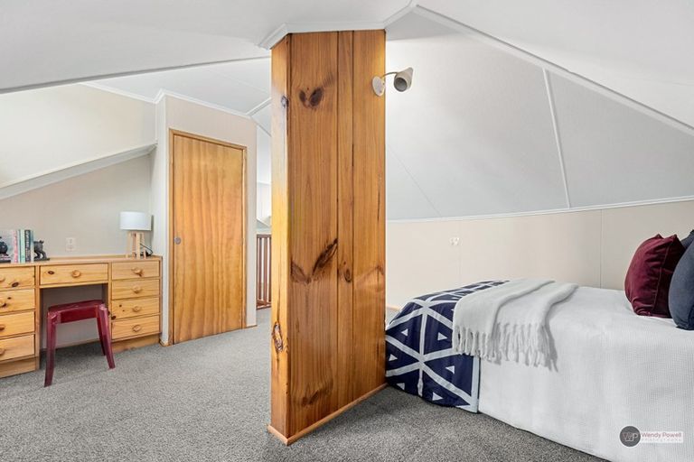 Photo of property in 37 Pohutukawa Street, Woburn, Lower Hutt, 5010