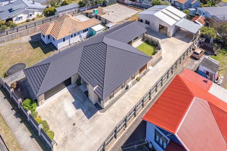 Photo of property in 15 Jackson Street, College Estate, Whanganui, 4500