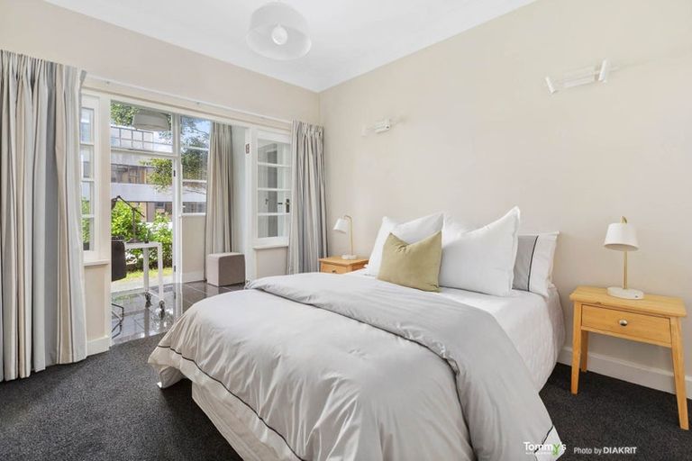 Photo of property in 20d Portland Crescent, Thorndon, Wellington, 6011