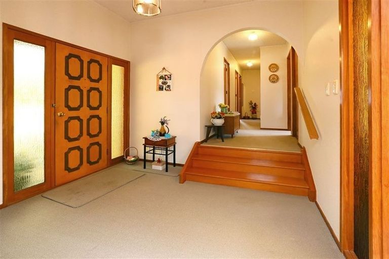 Photo of property in 12 Rhinevale Close, Henderson, Auckland, 0612