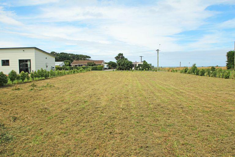 Photo of property in 37 Cobblestone Road, Kakanui, Oamaru, 9495