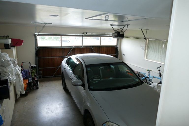 Photo of property in 52 Meadowland Drive, Somerville, Auckland, 2014