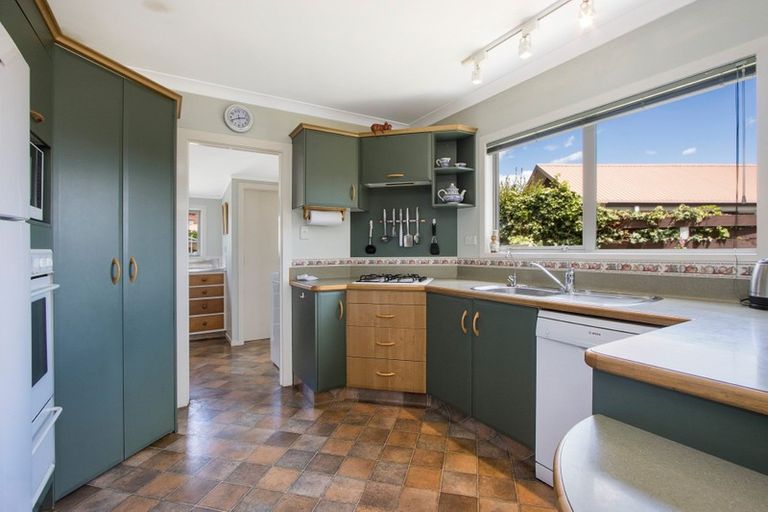 Photo of property in 13 Riverlea Drive, Katikati, 3129