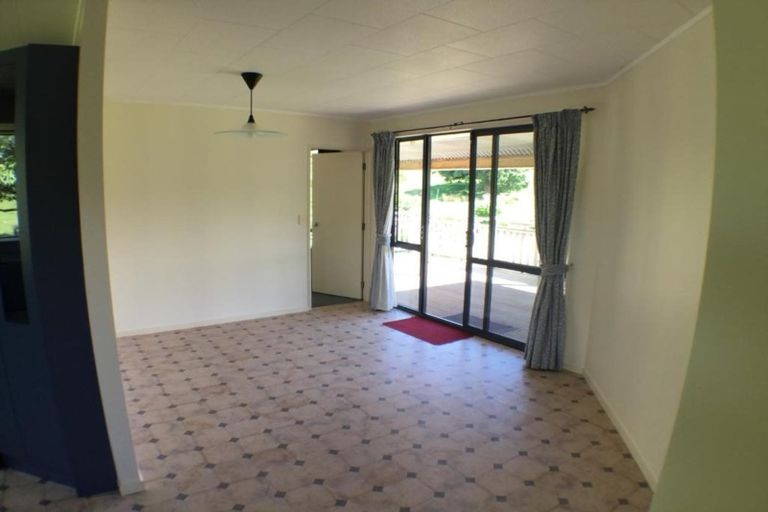 Photo of property in 690 Haruru Road, Kaukapakapa, 0873
