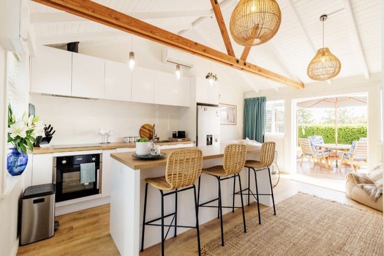 Photo of property in 12 Rotten Row, Waikuku Beach, 7473