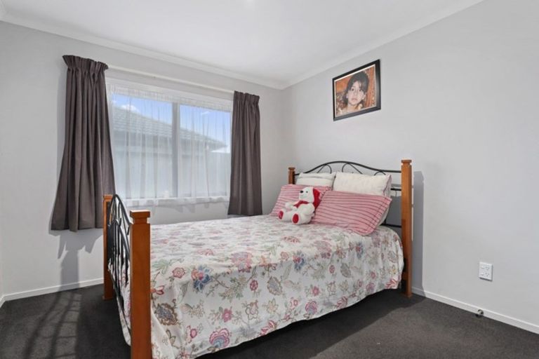 Photo of property in 8 Chalgrove Road, Huntington, Hamilton, 3210