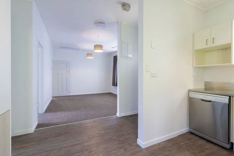 Photo of property in 34 Adams Terrace, Aro Valley, Wellington, 6021