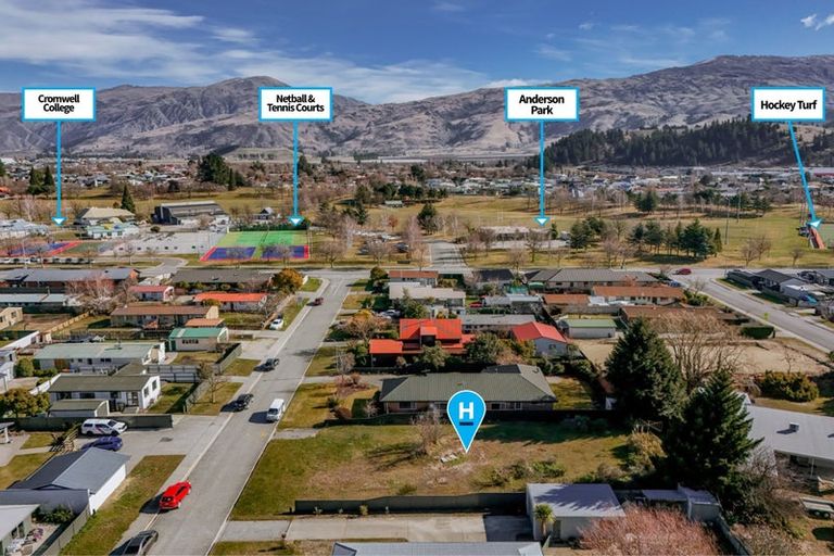 Photo of property in 12 Clare Place, Cromwell, 9310