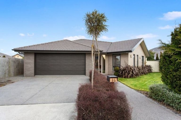 Photo of property in 16 Sovereign Boulevard, Kaiapoi, 7630